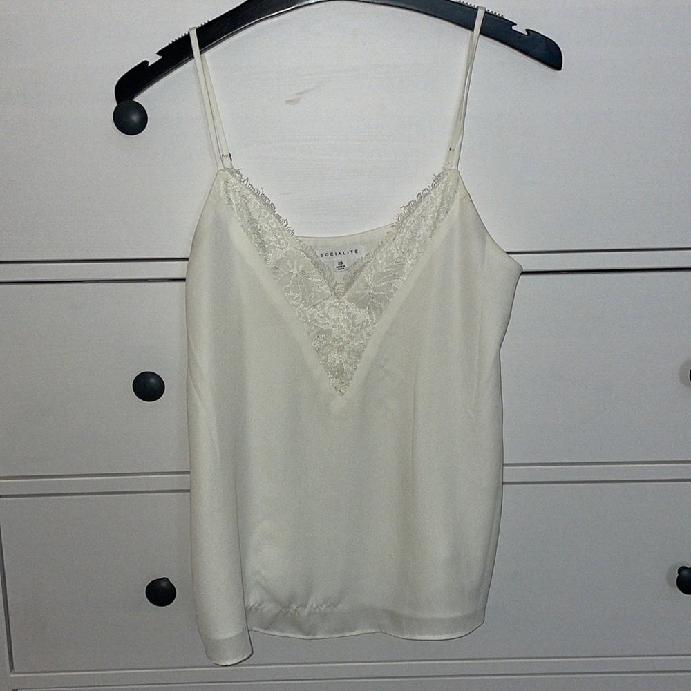 Socialite lace tank top